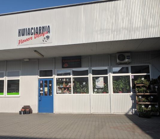 Flowers Design – kwiaciarnia Kraków – czerwone róże – dostawy kwiatów Kraków – poczta kwiatowa – wieńce pogrzebowe